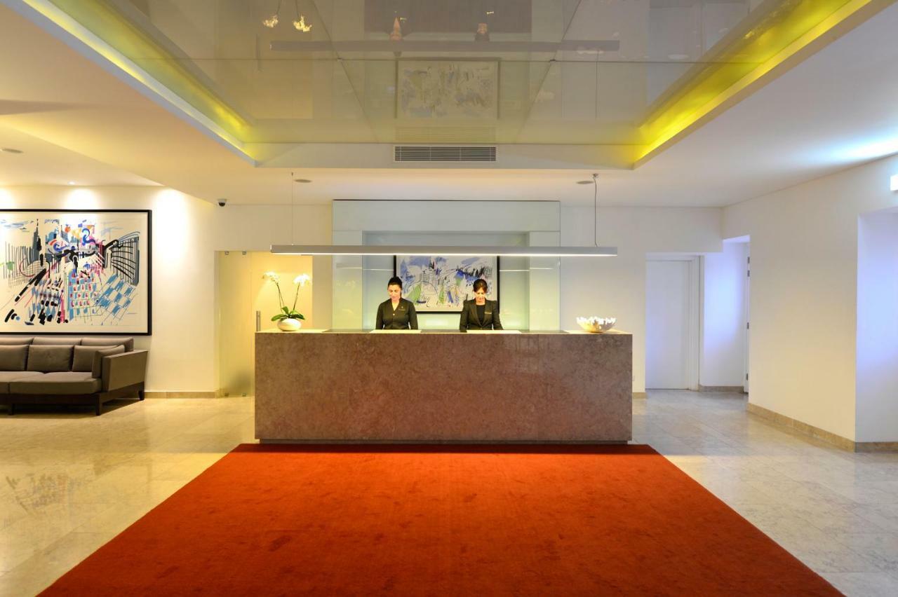 페스타나 시다델라 카스카이스 - 포사다 앤 아트 지역 외부 사진 The lobby of the hotel
